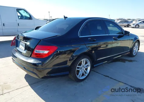 2014 Mercedes-Benz C 250 Sport из США, поврежденный, VIN WDDGF4HB7EA966069